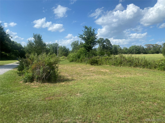 231 E COUNTY RD 68 . W