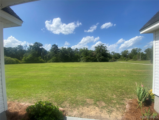 231 E COUNTY RD 68 . W