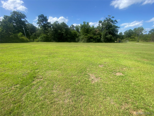 231 E COUNTY RD 68 . W
