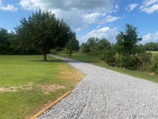 231 E COUNTY RD 68 . W