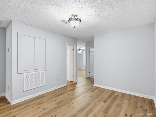8341 Grand Oak Court