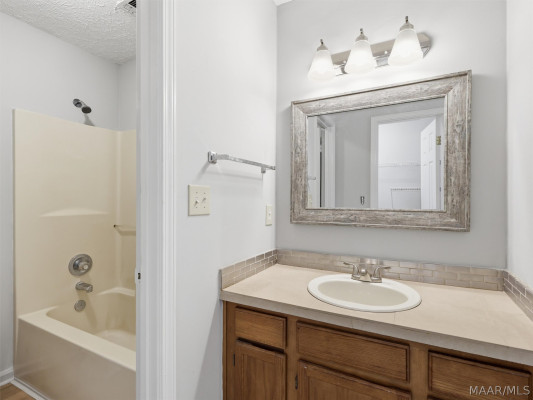 8341 Grand Oak Court