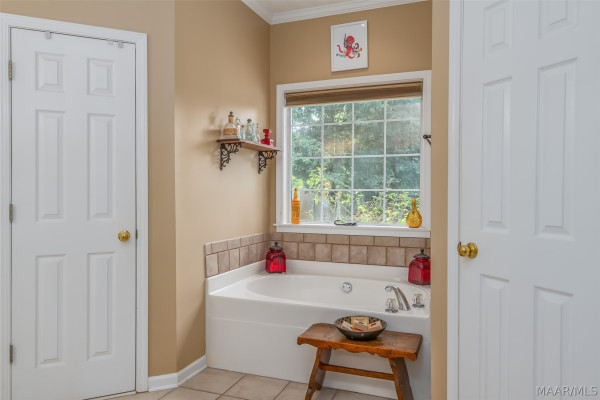 120 Grove Park Loop
