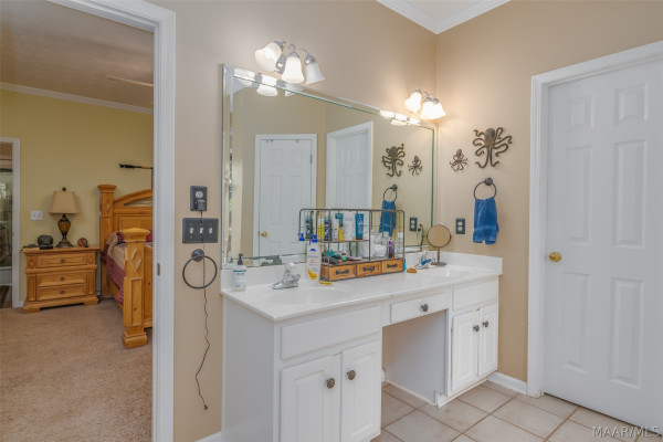 120 Grove Park Loop