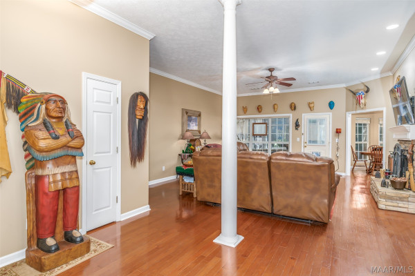 120 Grove Park Loop