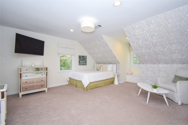 6432 Wynwood Place