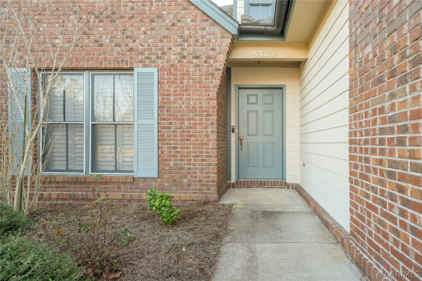 5540 Ash Grove Circle