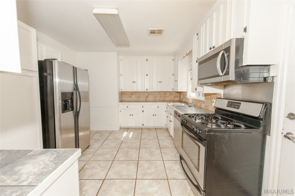 409 Honeysuckle Court
