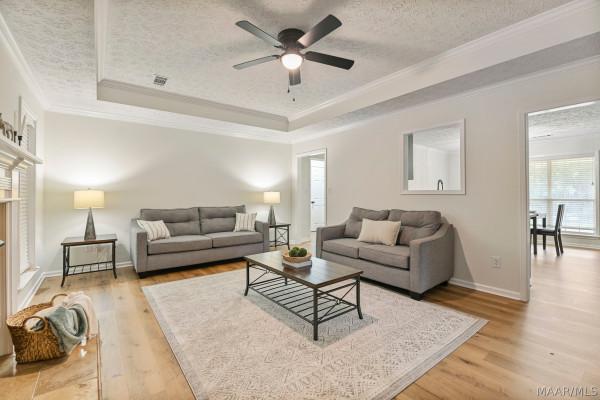 61 Red Oak Drive