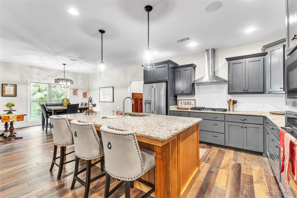 1328 Cherokee Trail