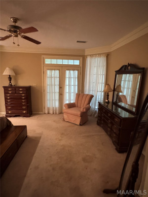 6101 Bell Road Manor