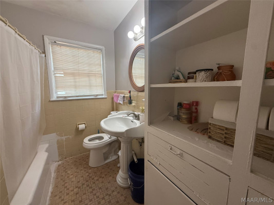1213 KAREN Road