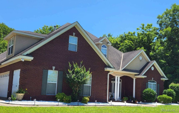 471 Bishop Trail