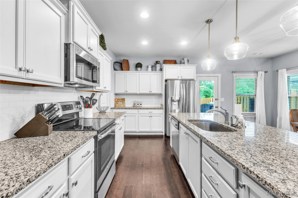 211 Hedgefield Drive