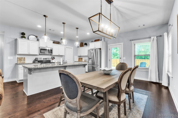 211 Hedgefield Drive