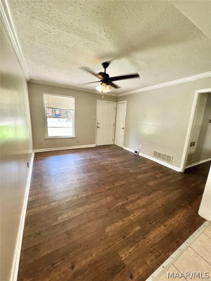 2429 E 4th Street