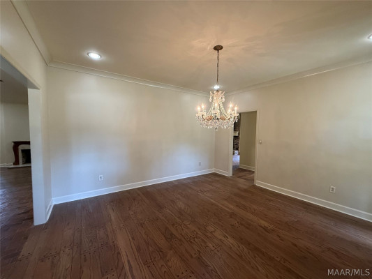 33 Creek Court