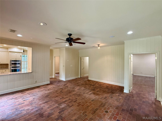 33 Creek Court