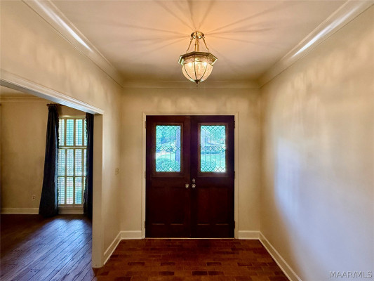33 Creek Court