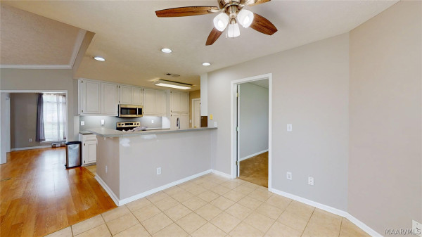 245 LAKESHORE Drive