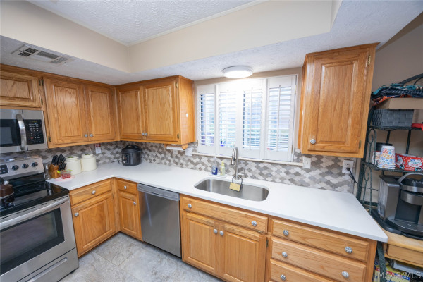 3407 Fernway Drive