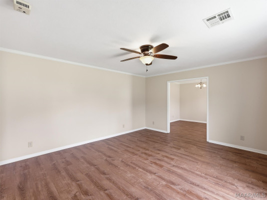 2042 Kingsbury Drive