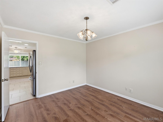 2042 Kingsbury Drive