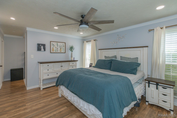 445 ARROWHEAD Drive