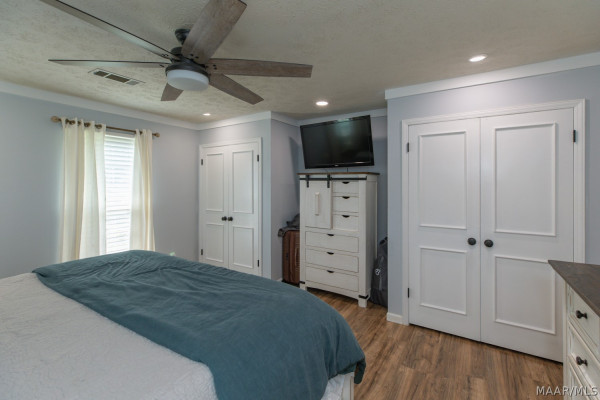 445 ARROWHEAD Drive