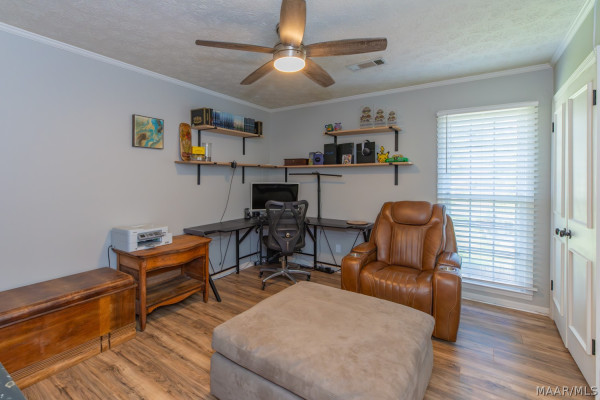 445 ARROWHEAD Drive