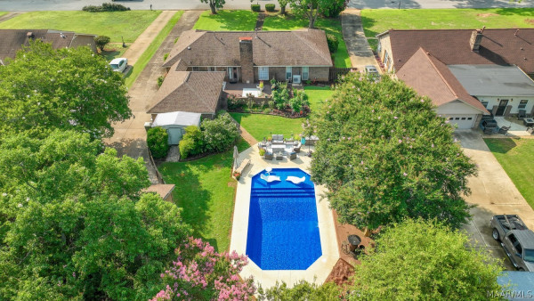 445 ARROWHEAD Drive