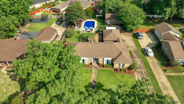 445 ARROWHEAD Drive