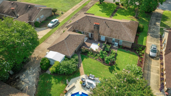 445 ARROWHEAD Drive