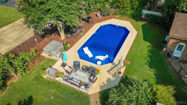 445 ARROWHEAD Drive