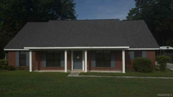 944 Silver Creek Circle