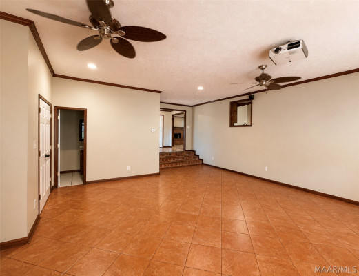 818 Fairwood Drive