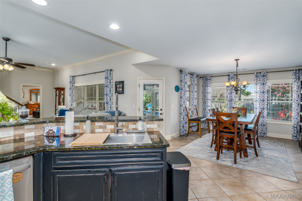 102 CANTERA Way