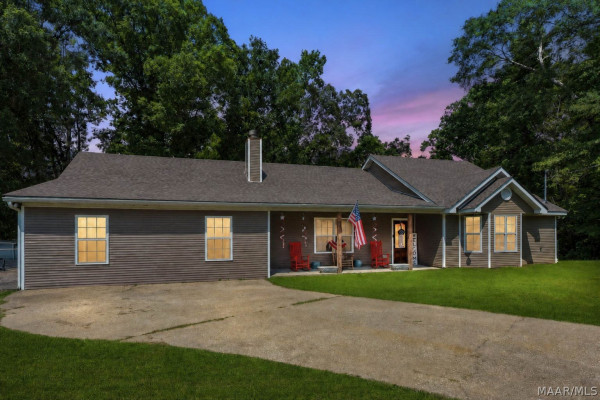 105 Lakeview Court