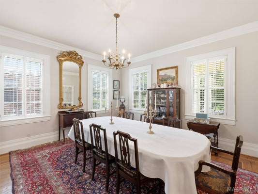 820 E Fairview Avenue