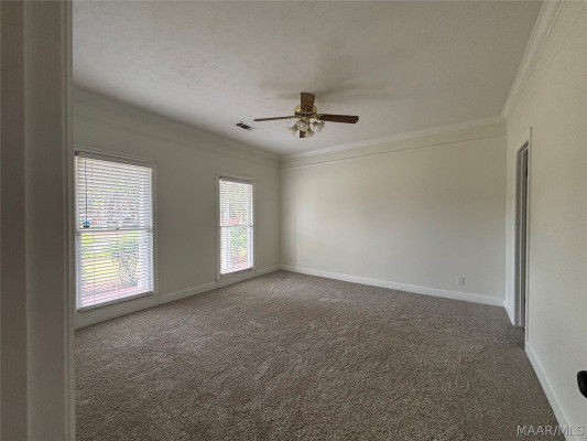 8618 STURBRIDGE Drive