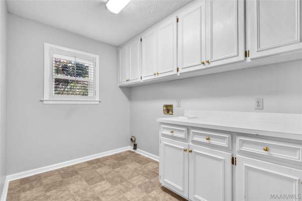 1849 Woodmere Loop