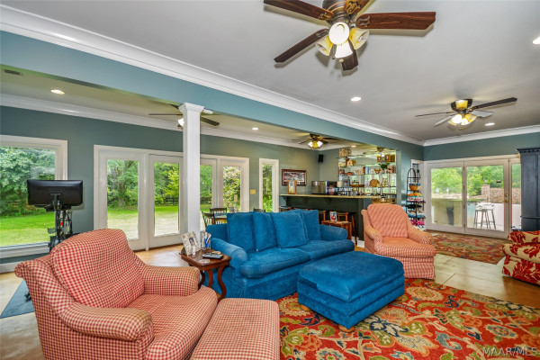 9171 VAUGHN Road