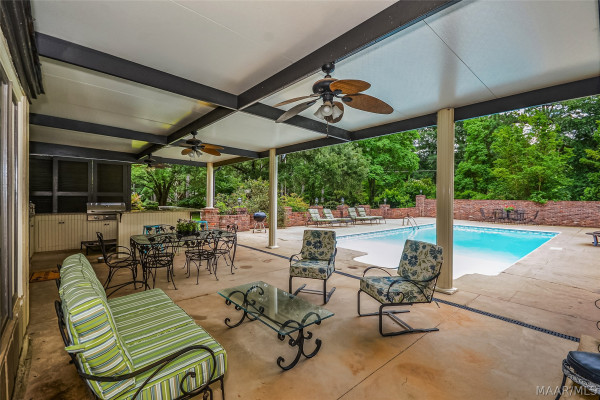 9171 VAUGHN Road
