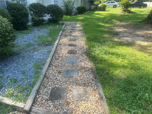 1841 Shadow Lane
