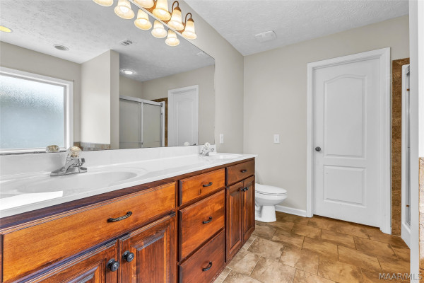 190 RIDGEVIEW Drive