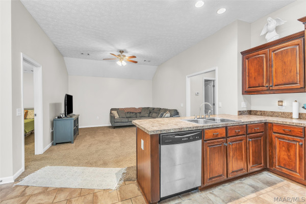 190 RIDGEVIEW Drive