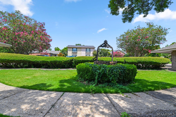 2060 Hazel Hedge Lane