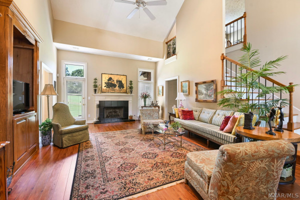 8924 GREEN CHASE Drive