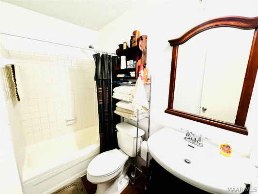 285 Ashwood Drive