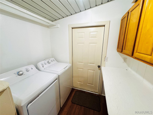 285 Ashwood Drive